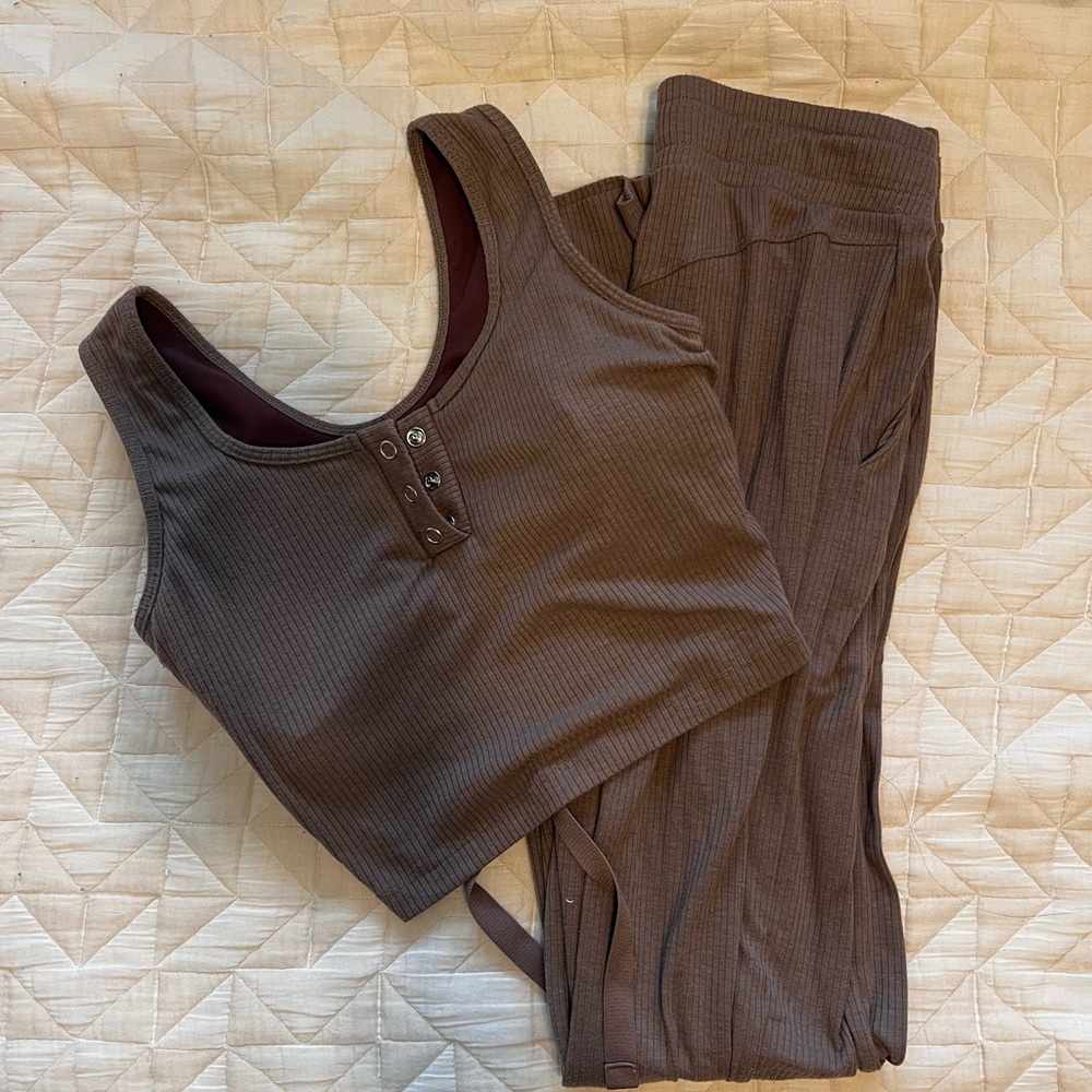 Bombshell sweat set
